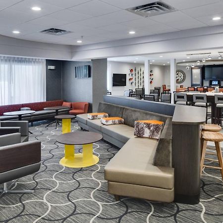 Springhill Suites Милфорд Екстериор снимка
