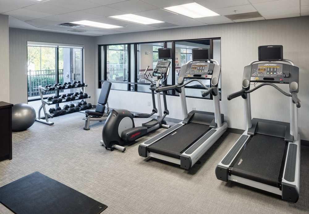 Springhill Suites Милфорд Екстериор снимка