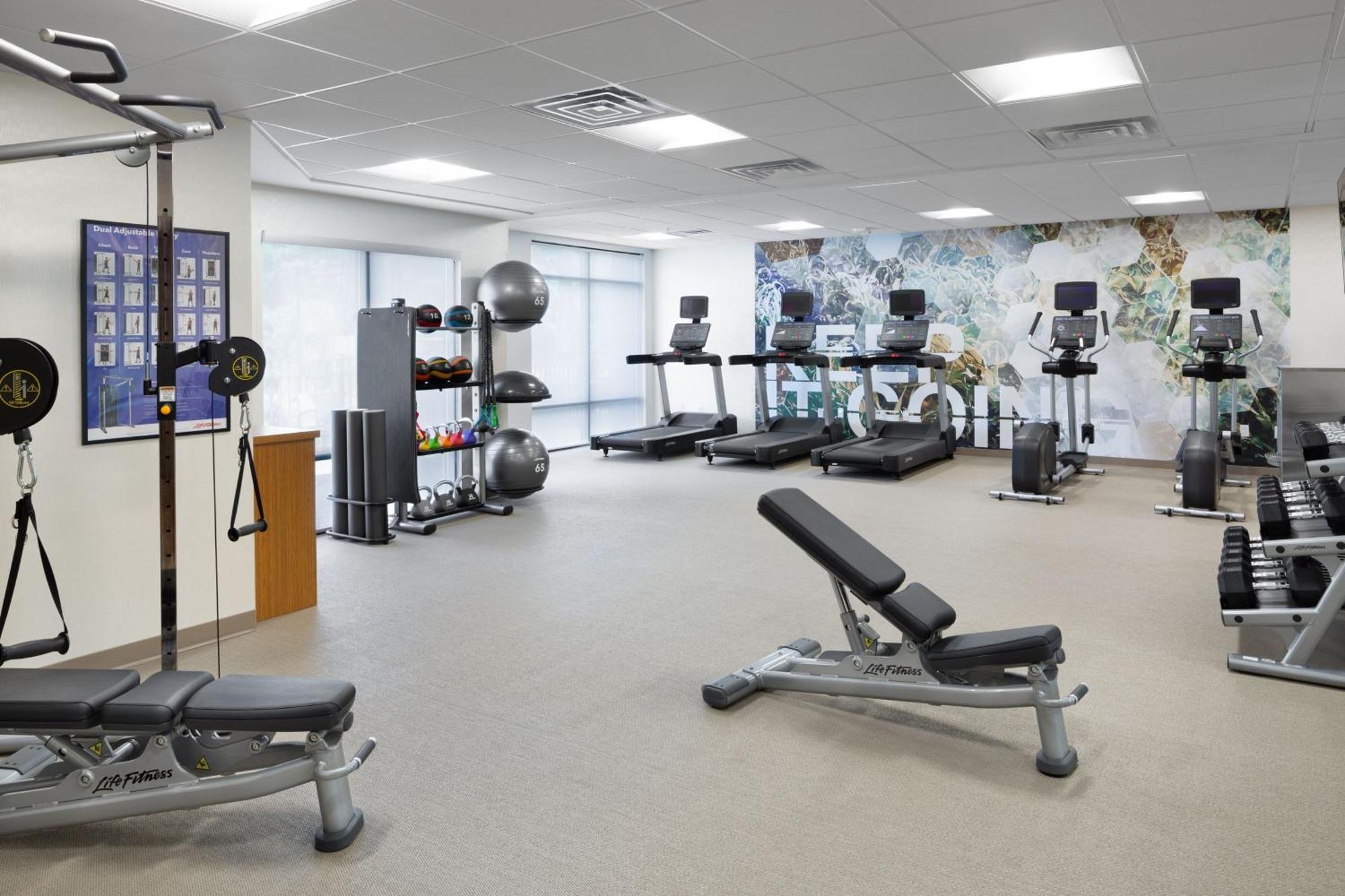 Springhill Suites Милфорд Екстериор снимка