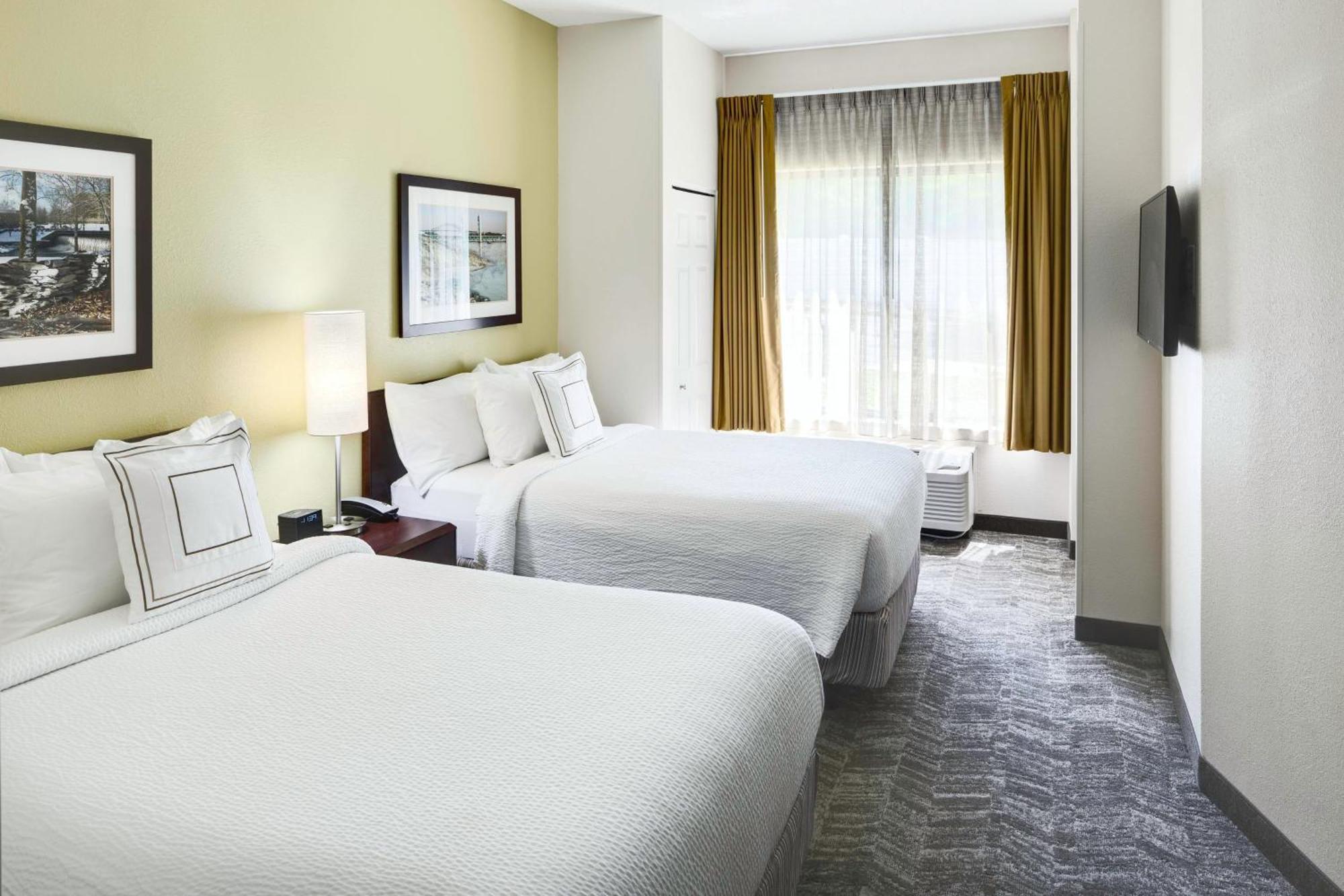 Springhill Suites Милфорд Екстериор снимка