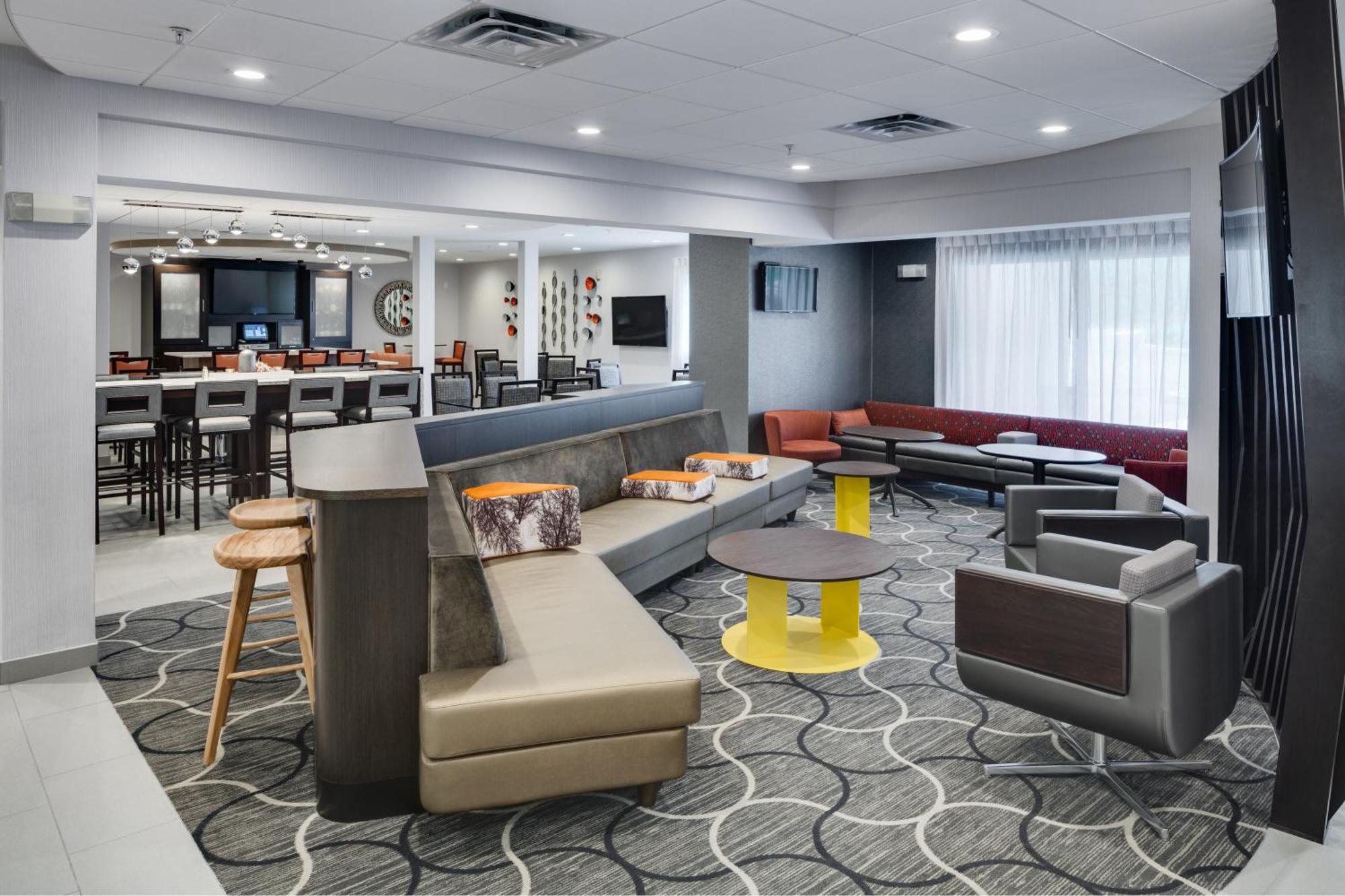 Springhill Suites Милфорд Екстериор снимка