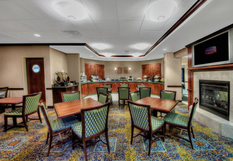 Springhill Suites Милфорд Екстериор снимка
