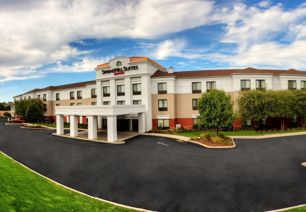 Springhill Suites Милфорд Екстериор снимка