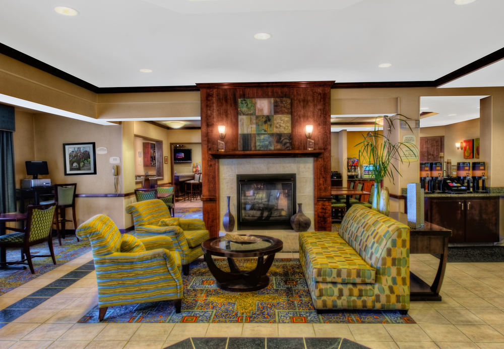 Springhill Suites Милфорд Екстериор снимка