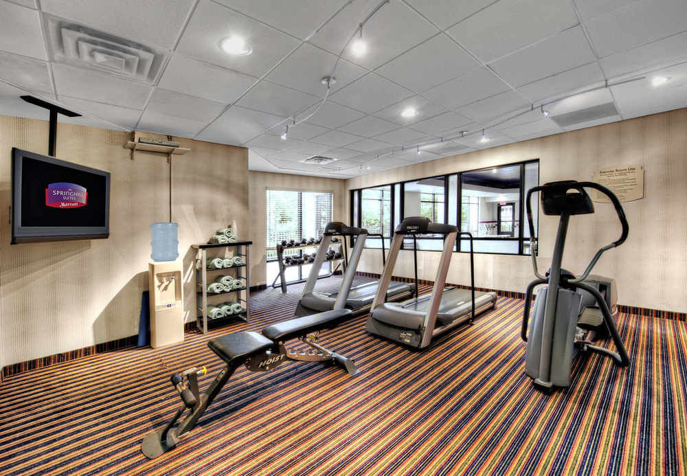 Springhill Suites Милфорд Екстериор снимка