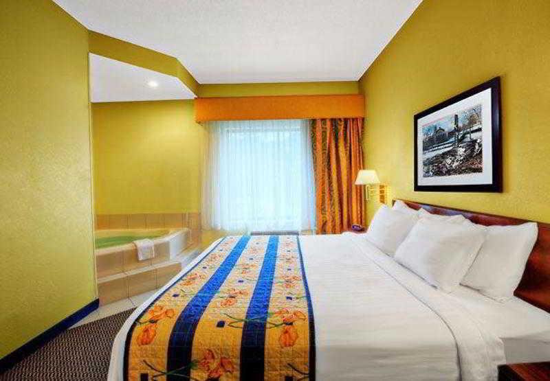 Springhill Suites Милфорд Стая снимка