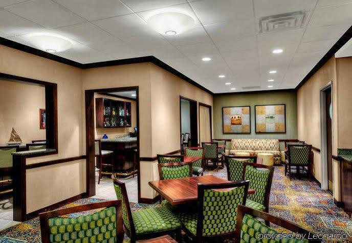 Springhill Suites Милфорд Екстериор снимка